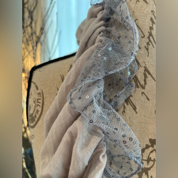 Ruffled Sequined Scarf - Picture 3 of 10